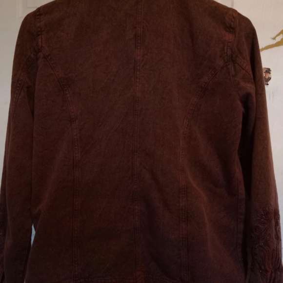 Size 4 Beautiful Coldcreek rustic brownish red Embroided Jean jacket. - Picture 3 of 8